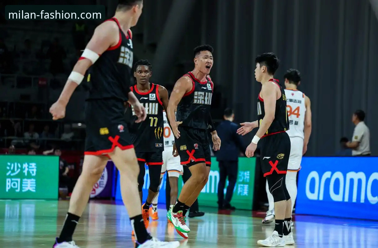 米兰官网优惠 实战派视角:从上海男篮12连胜,看如何高效利用米兰官网获取深度赛事信息